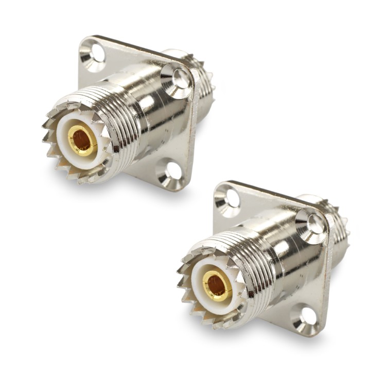 Переходник UHF-female - UHF-female на корпус, фланец, 4 отв. диам. 3,4 мм 18х18 мм, прямой