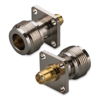 Переходник SMA-female - N-female, на корпус, фланец, 4 отв. диам. 3,5 мм 17,5х17,5 мм, прямой